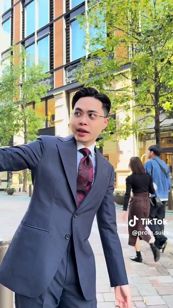 Suit day is everyday. #suit #ginza #tokyo #brooksbrothers