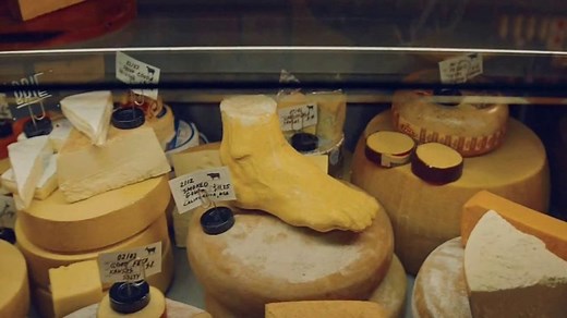 Gold Bond Medicated Maximum Strength Foot Powder TV Spot, 'Foot-Shaped Gouda'