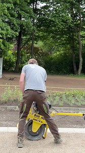 BW 55 – Been there. Rolled that. 🚀 Tight corners? Easy. Quick to load, smooth to handle. 💪 That rough look? Just proof it gets the job done. Every. Single. Time. 😉 #BOMAG #BW55 | BOMAG worldwide