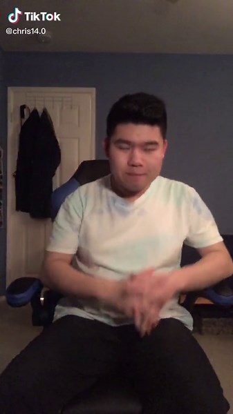 If you’re happy and you know it, please duet as Mailbox. 🙂 #bluesclues #bluescluesandyou #mailbox #nickelodeon #nickjr #chris14 #foryoupage 🐶🐾💙📫