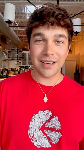 Austin Mahone on Instagram: "Which one??? ⛳️ #golf #putter #cover"