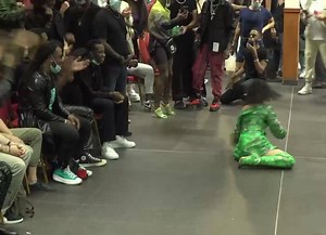 3.2K views · 81 reactions | Axelle Miyake-Mugler @axelle_salge (Paris, 2020) To watch more of The O’Pulence Ball—search "Kendrick Mugler" @royrudeboy on YouTube https://www.youtube.com/c/KendrickMugler | Legendary Vogue X | Facebook