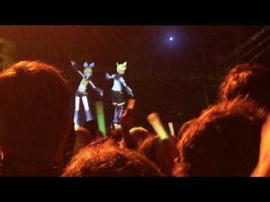 Hatsune Miku Expo 2016 | NYC | Remote Control, Rin and Len