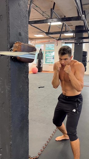 578K views · 9.2K reactions | Powerful boxing combo #tutorial | Pavel Kickboxing | Facebook