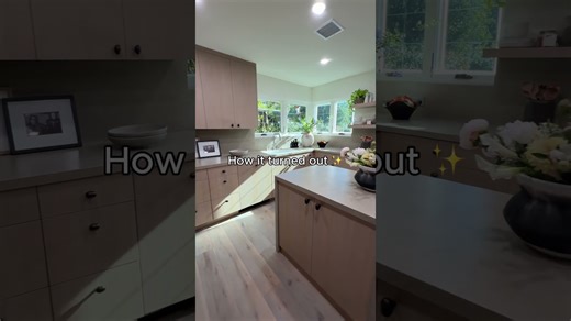 Bright and warm kitchen inspired by Courteney Cox