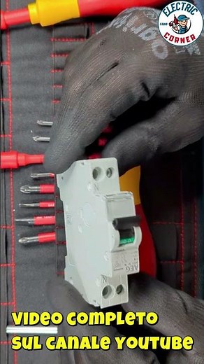 electrical panel clamps tightened to the rules of art n°2 https://amzn.to/3vpfDcZ