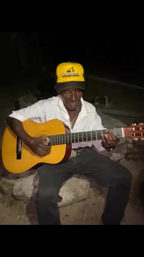 Olha que figura 👏👏👏 @Santinho oficial | Paraná Musical