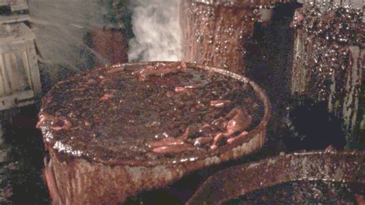 【肢解狂魔2•死路2007】【荒野求生者遇险畸形山地人一家】【重口血腥】【剧情生猛】【蓝光原盘压制】