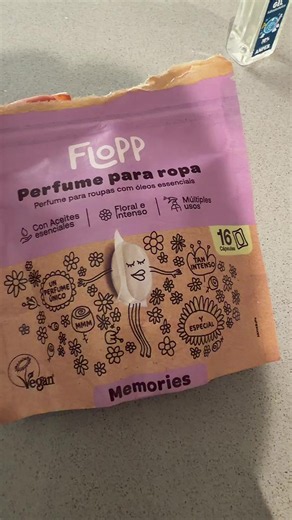 Perfume para la ropa: cómo usar y por qué huele tan bien