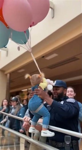 OMG! Baby Starts Flying With Balloons in the Mall! 😂🎈