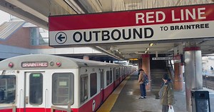 Shuttles to replace Red Line services this weekend