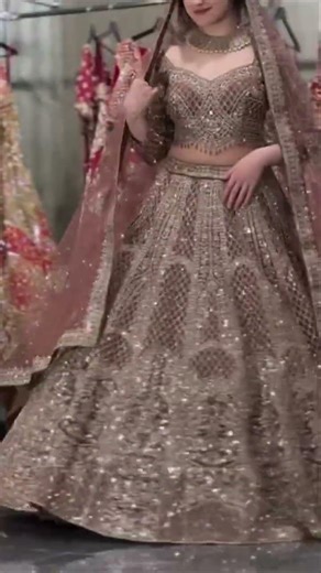 🙋‍♀️New Bridal Lehenga Design#shorts​ #fashion​ #lehenga​ #lehengacholi​ #youtubeshorts​ #trending"