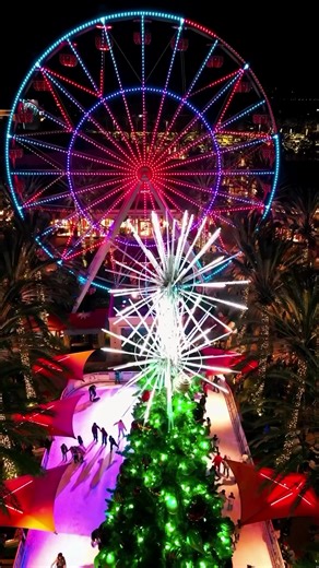 ✨🎄 Dive into the Enchanting Holiday Magic at Irvine Spectrum Center! ❄️🌟 Immerse yourself in the festive spirit with over 100 events, pop-up experiences, and local theme park attractions! ⛸️🎄 From holiday lights to unique experiences, there's something for every SoCal enthusiast. What's on your holiday list this season? Share your favorite festive moments with us! 🎁🎅🏼 🎥@allthingsorangecounty, Video owner @vidbydrone 🙌🤩🧡 #southcoasttoyota #OrangeCountyParadise #WeekendVibes #OrangeCount