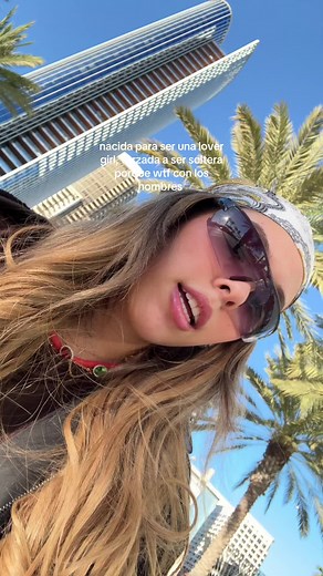 Lorenia (@loreniamx)’s videos with miau - Young Cister