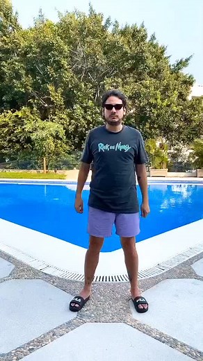 Poolside Muscle Showcase: Flexing with Style