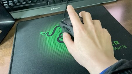 解决鼠标快速移动中途停住，卡住问题