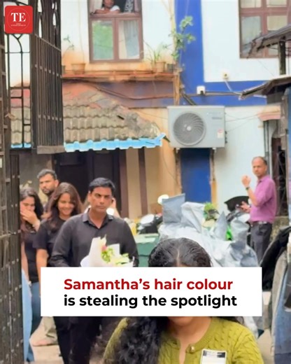 Samantha’s latest public appearance has one clear highlight — her stunning hair color #SamanthaRuthPrabhu #HairTransformation #HairGoals #NewLookAlert #CelebrityStyle #BeautyBuzz | ETimes