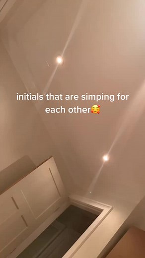 🥰🥰🥰 #VansCheckerboardDay #HolidaysOurWay #tabletop #JingleJangleWithMe #fypシ #relationship #dating