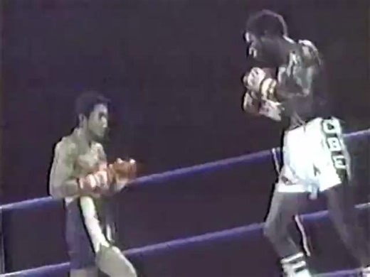 44 years ago, Rolando Navarrete defeated Cornelius Boza-Edwards by KO in round 5 of 15 to win the WBC junior lightweight title. #boxing #reels #fblifestyle | BTR Boxing Podcast Network
