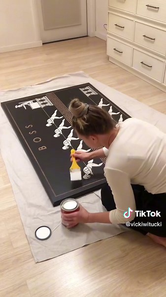 DIY Spackle Art: Affordable Home Decor Project