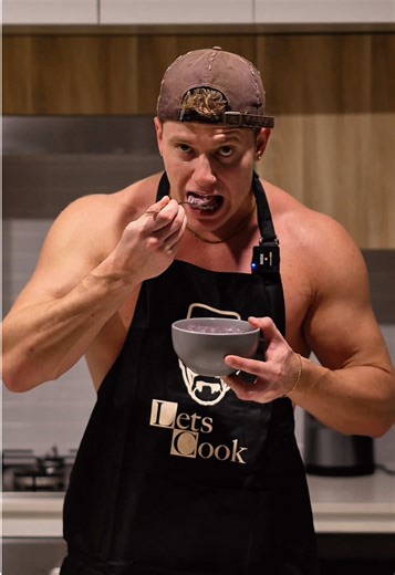 Hit or Dog Sh*t… 💬 DM ME “RASPBERRY” if you want me to send you the full recipe macros! #foodie #highfibre #lowcalorie #recipe #highprotein