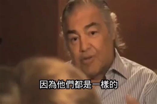 In 2007, Aaron Russo warned that the plan of the international bankers was to establish a North American Union with a regional currency called the Amero, eventually leading to a one world government with no cash and all payments made via RFID implants.