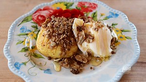 We've found our new fave dessert 😍😍 This is GENIUS, The Pioneer Woman - Ree Drummond! Watch more of Ree, Saturdays at 10a|9c and subscribe to discovery to stream episodes of The Pioneer Woman and so much more: http://discoverypl.us/34WCE6K. #discoveryplus Get the recipe for No Pie Apple Pie: http://foodtv.com/3rdsJ5r. | Food Network