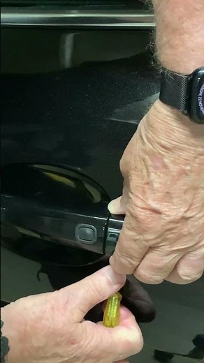 Use Emergency Key Blade. Dock the smart Key -Jaguar XKR