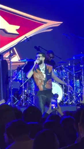 Distinct Performs “reg deg"Live in Dubai #concert #dubai #fun #youtubeshorts