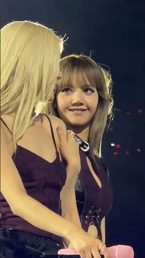 Blackpink deadline world tour Singapore - cute rosé & lisa fancam #shorts