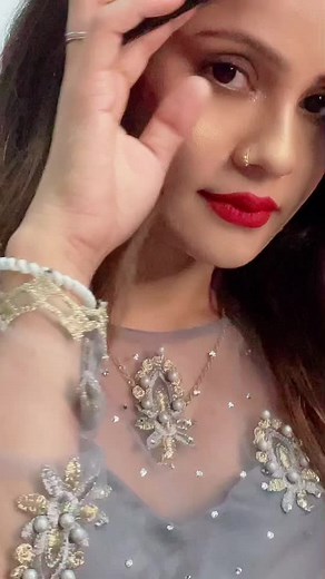 Sara Khan: A Glimpse into Her Charismatic Journey