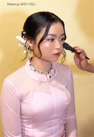 Stunning Graduation Makeup Ideas for Your Special Day