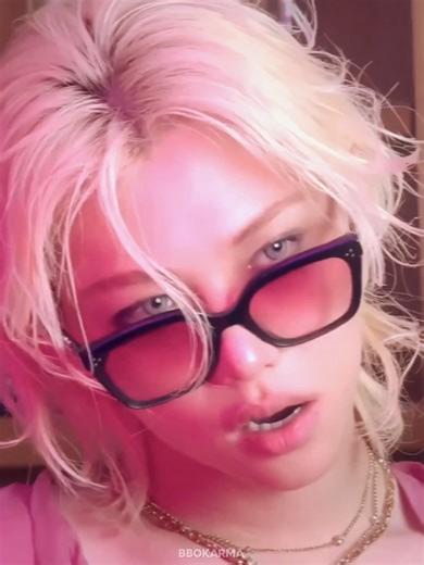 Glamorous Life Experience Featuring Felix