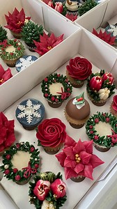 The first batch of festive minis 🎄✨ Apologies the snowmen won’t be making an appearance in future boxes as they were just a bit too time consuming! ☃️ . #cake#cupcakes#flowers#minicupcakes#christmascupcakes#xmascupcakes#piping#baking#petalsbakehouse | Petals Bakehouse