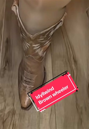 These boots do all the talking. Real leather, perfect snip toe, and they instantly elevate any outfit. @Idyllwind #TikTokShopHolidayHaul #TikTokShopFinds #WesternBoots #CowgirlStyle #WesternFashion