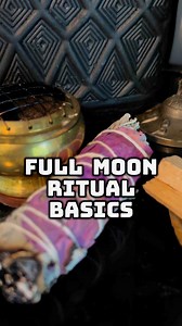 🌕 Full Moon Magic: Your Complete Ritual Guide ✨Ready to harness the powerful energy of tonight’s full moon? Save this post for your spiritual cleansing routine! 🕯️✨ Quick Cleanse:- • Sage or palo santo cleanse- • Fresh air flow- • White candle magic🌿 Magical Simmer Pot Recipe:Mix these sacred ingredients:- Bay leaves 🌱- Rosemary 🌿- Lavender 💜- Moon water ✨- Lemon slices 🍋Let the magic simmer and fill your space! ✨🧹 Spiritual Floor Cleanse:Mix this powerful blend:- 1 cup moon water- 3 tbs