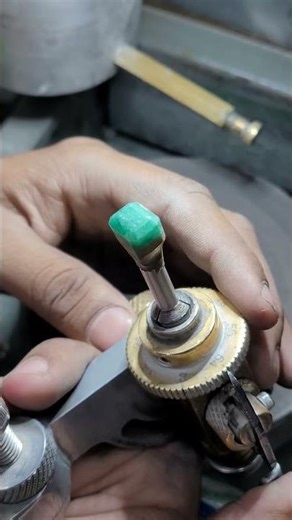 Emerald Cutting & Polishing 💎 Full Gemstone Process