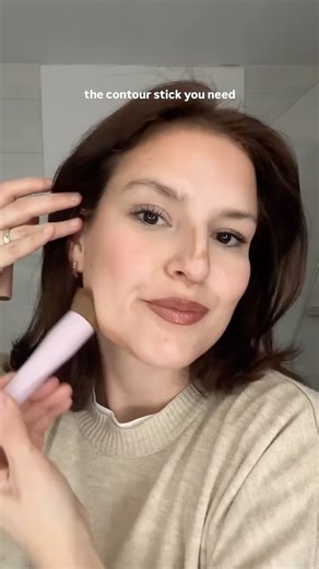 GAMZE on Instagram: "Natürliches Contouring, ganz ohne Aufwand 🤍 Der Contour Stick von @lorealparis lässt sich super verblenden und gibt dem Gesicht sofort Struktur – soft & alltagstauglich. Ein Produkt, das einfach funktioniert! Echte Beauty. Ohne Filter. Ohne Druck. Wenn du das suchst, folg mir 🤍 #simplemakeup #easymakeup #everydaymakeup Contouring| Contour Stick | Soft Makeup | Daily Makeup | Drugstore Makeup | Drogerie Makeup | Minimal Makeup | Beauty Creator | Makeup Tutorial"