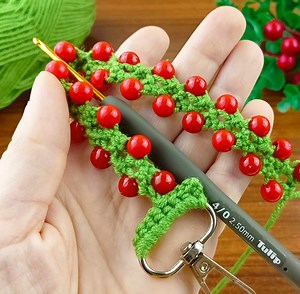 ✅Wonderful waterway bag handle knitting model, write in the comments how the color match is #knitting #crochet #diy | Crochet&Knitting by marifu6a