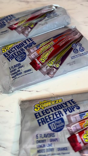 The Best Freeze Pops In The World!!! @Sqwincher Link in Bio!!! #freezepops #icee #nuggetice #fyp #fypシ #viral #goviral #fypage #viralvideo #sqwincher #sqwinchersqweeze