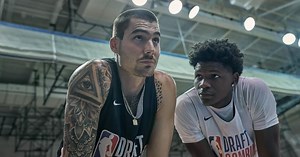 'Hustle' Star Anthony Edwards Talks Playing the Villain in Netflix Film (Exclusive)