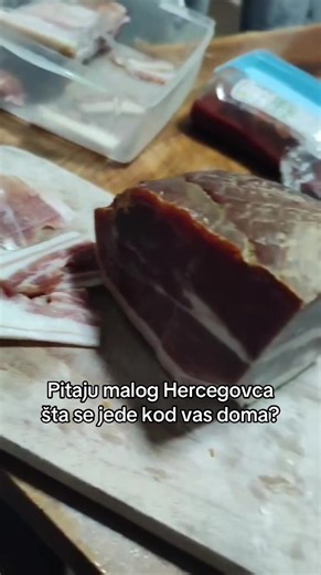 Pitaju malog Hercegovca šta se jede kod vas doma? Uvik je ovo ispravan odgovor! 🤣💪