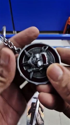 Pirates Skull Spinner Keychain 😍 Worth Buying? | Metal Keychain Review