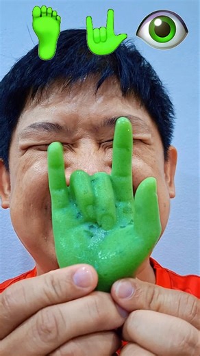 Eat emoticons in order 🦶🤟👁 #funny #shortsvideo #เพลงแปลง #shorts