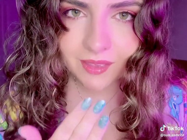 Sun ASMR💤 (@sun.asmrist) - Asmr Spit Painting ( Heartnova ASMR ) #mouthsounds #asmrrelax #asmrforsleep #notalkingasmr #sleep #asmrtingles #tingles #relax #glitter #sleepaid #viral #asmrnotalking #asmr #spit #painting #lick #stick #tapping #wooden