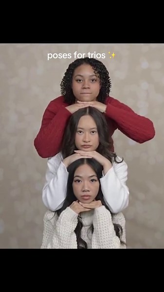 Best Poses for Photos with Friends