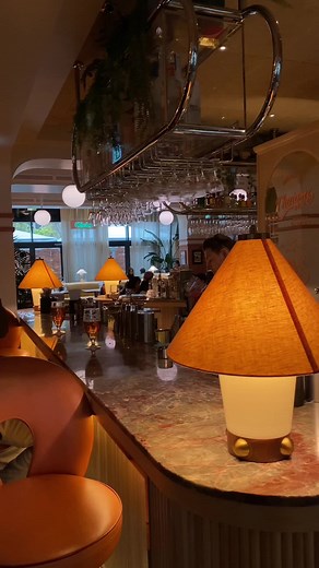 Discover The Hoxton: A Luxe London Hotel Experience