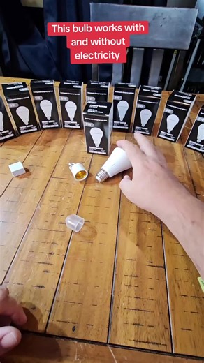 this bulb charges as you use it, then works when the power goes out #rechargeablebulb #dabaolum #tiktokshopcreatorpicks #tiktokshopblackfriday #tiktokshopcybermonday