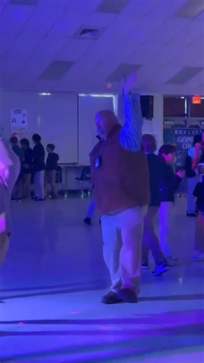 "Dance like nobody's watching." Lake Alfred Polytech Academy Principal Teddy Brown: #lovePolkschools | Polk County Public Schools