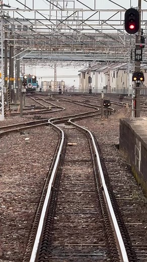 大垣駅6番ホームに到着する、岐阜県の第三セクター樽見鉄道の普通列車。 #鉄道 #気動車 #第三セクター #樽見鉄道 #岐阜県 #大垣 #大垣駅 #日本 #train #dieseltrain #localtrain #tarumirailway #ogakistation #ogaki #gifu #japan